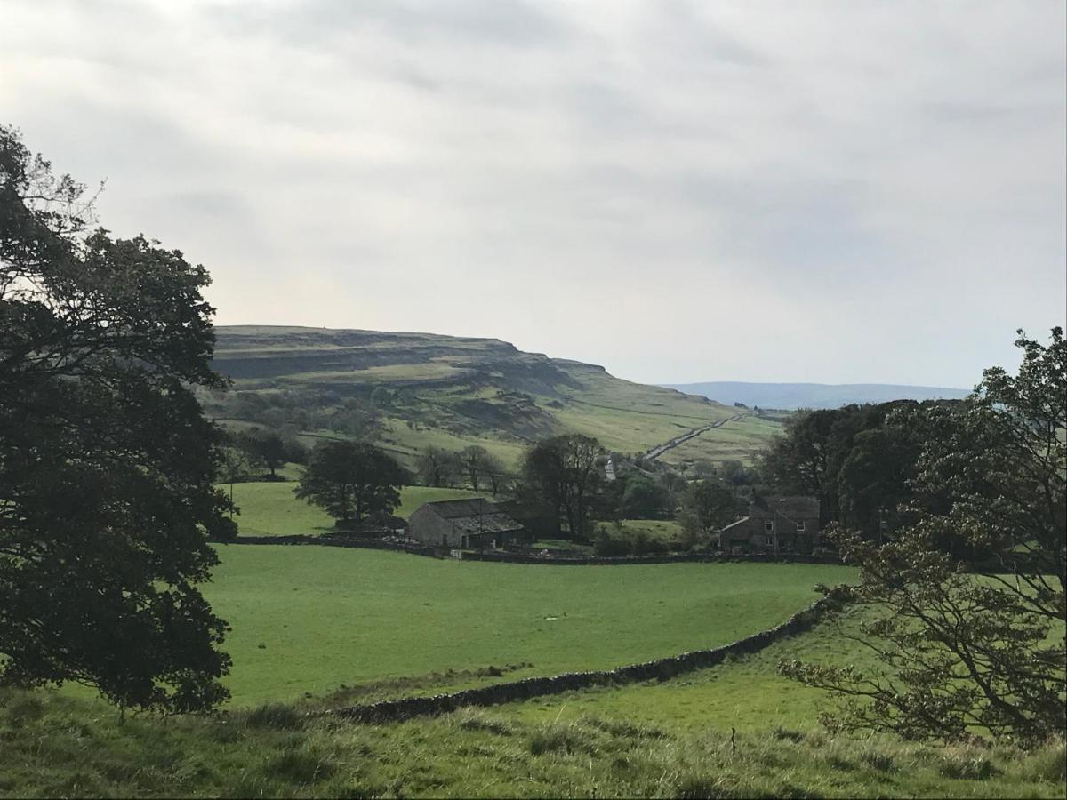 Old School House - Yorkshire Three Peaks Challenge Weathercote Kültér fotó